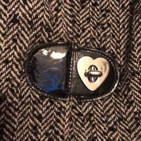 BETSEY JOHNSON COAT - Picture 7 of 8